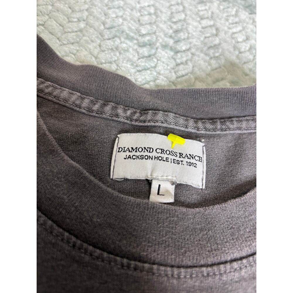 Diamond Cross Ranch Jackson Hole Graphic Tee — Size L - Picture 5 of 6